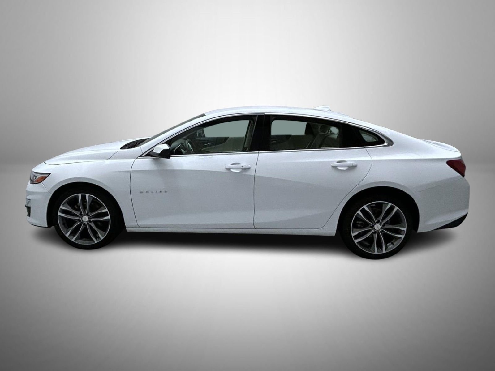 Used 2024 White Chevrolet LT image 8