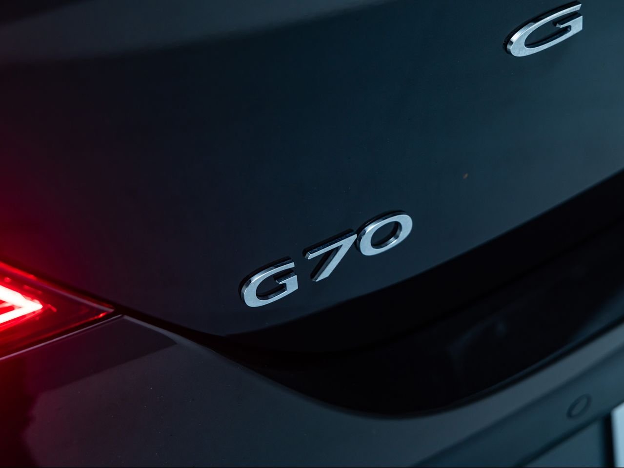 New 2026 Vik Black Genesis 2.5T PRESTIGE image 15