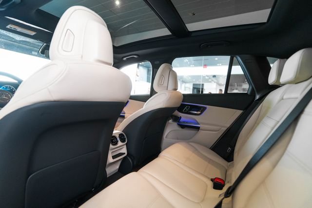 Used 2026 White Mercedes-Benz GLC 300 image 13