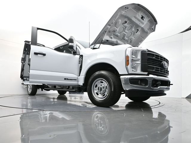 New 2026 Oxford White Ford F-350® XL image 75