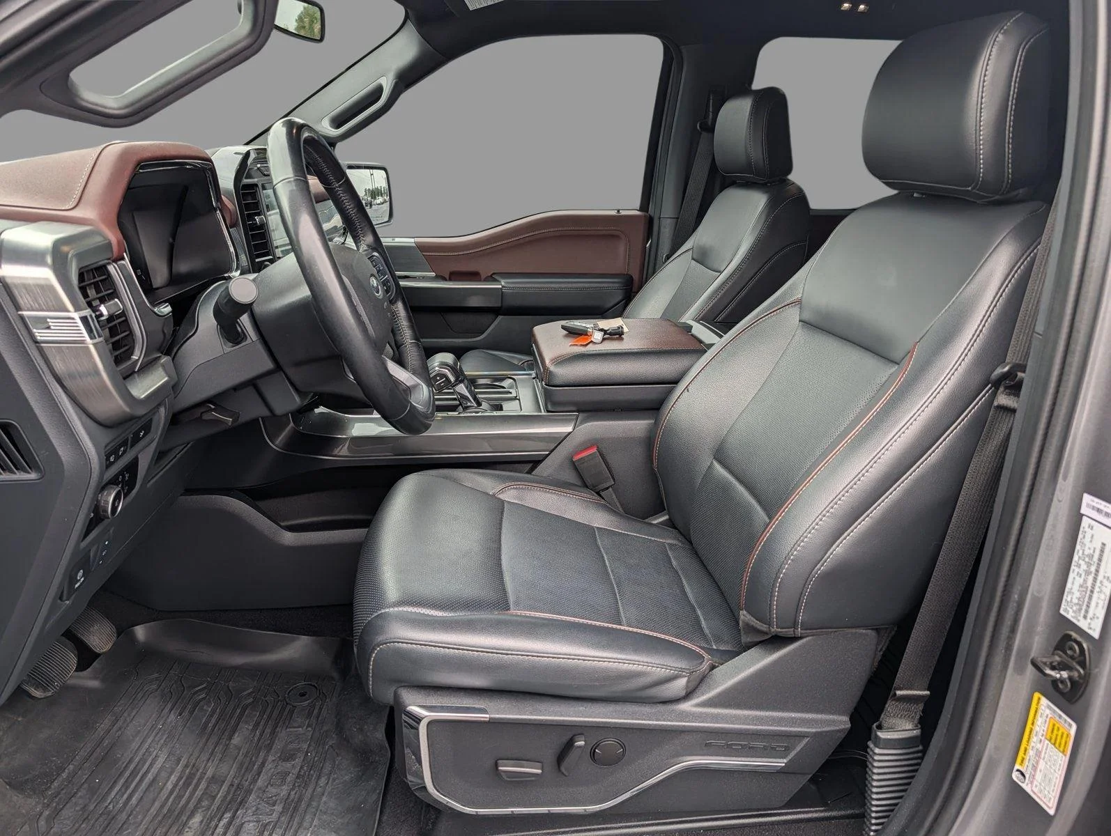 Used 2023 Carbonized Gray Ford LARIAT image 10