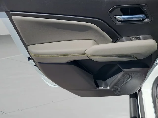 New 2026 Summit White Chevrolet ZR2 image 15