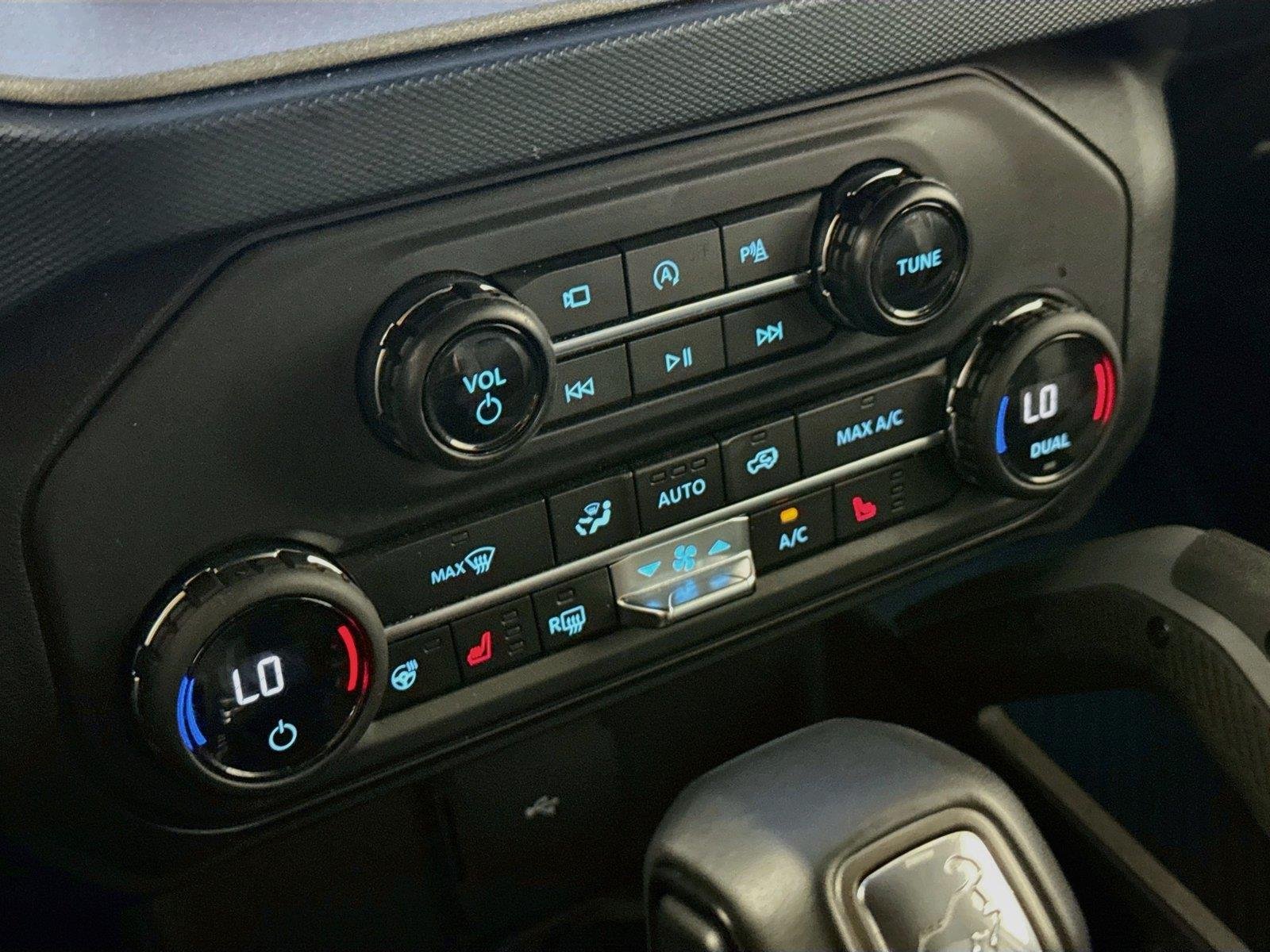 2024 Ford Bronco 4-Door Outer Banks - Photo 25