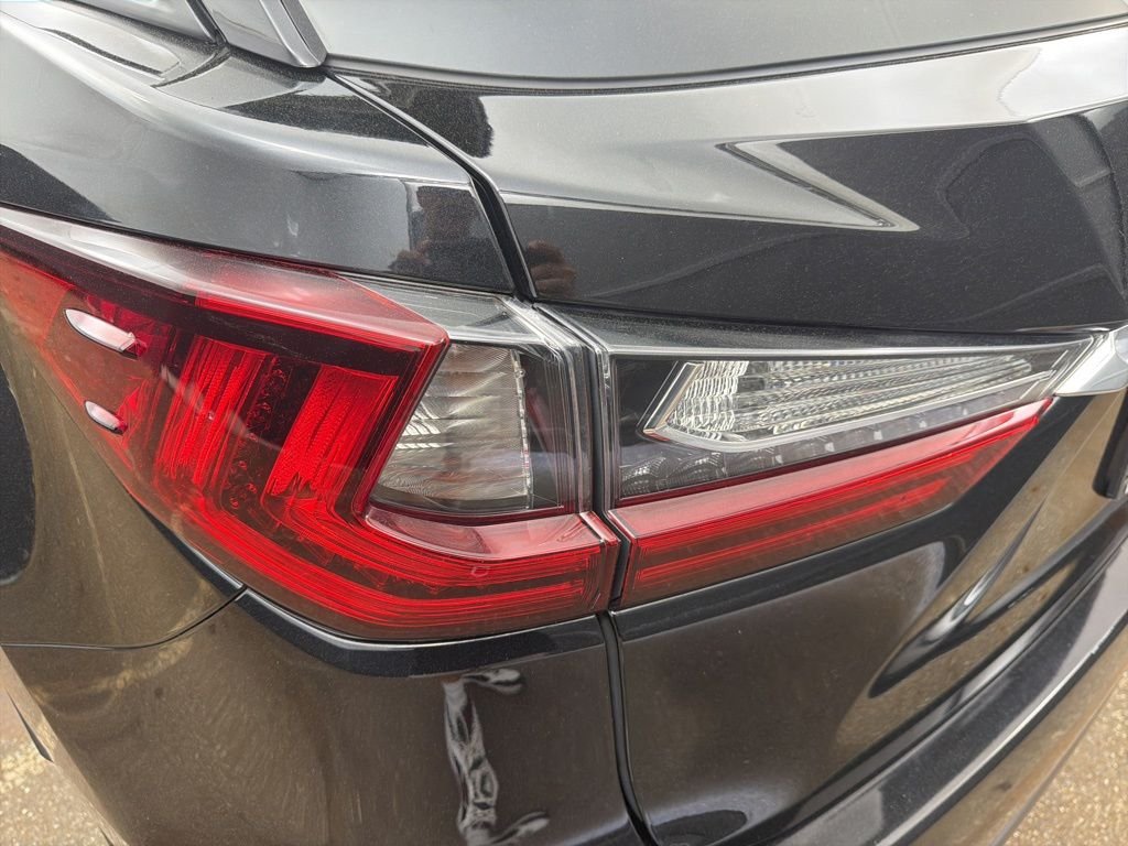 Used 2019 Black Lexus 350 image 22
