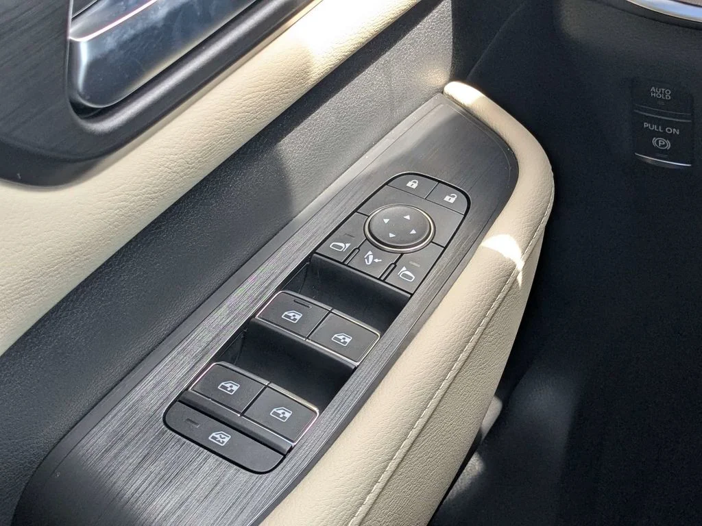 New 2026 Black Nissan Platinum Reserve image 21