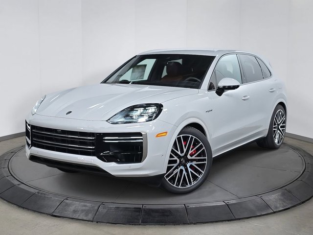 2025 Porsche Cayenne E-Hybrid Turbo