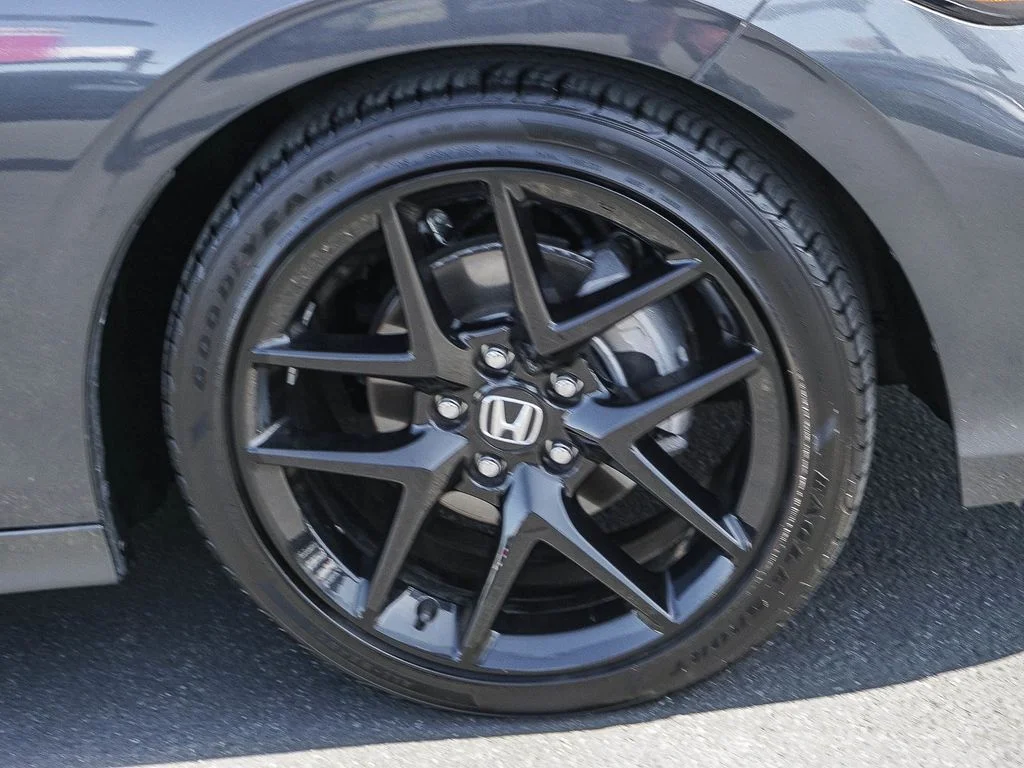 Used 2025 Gray Honda Sport image 9