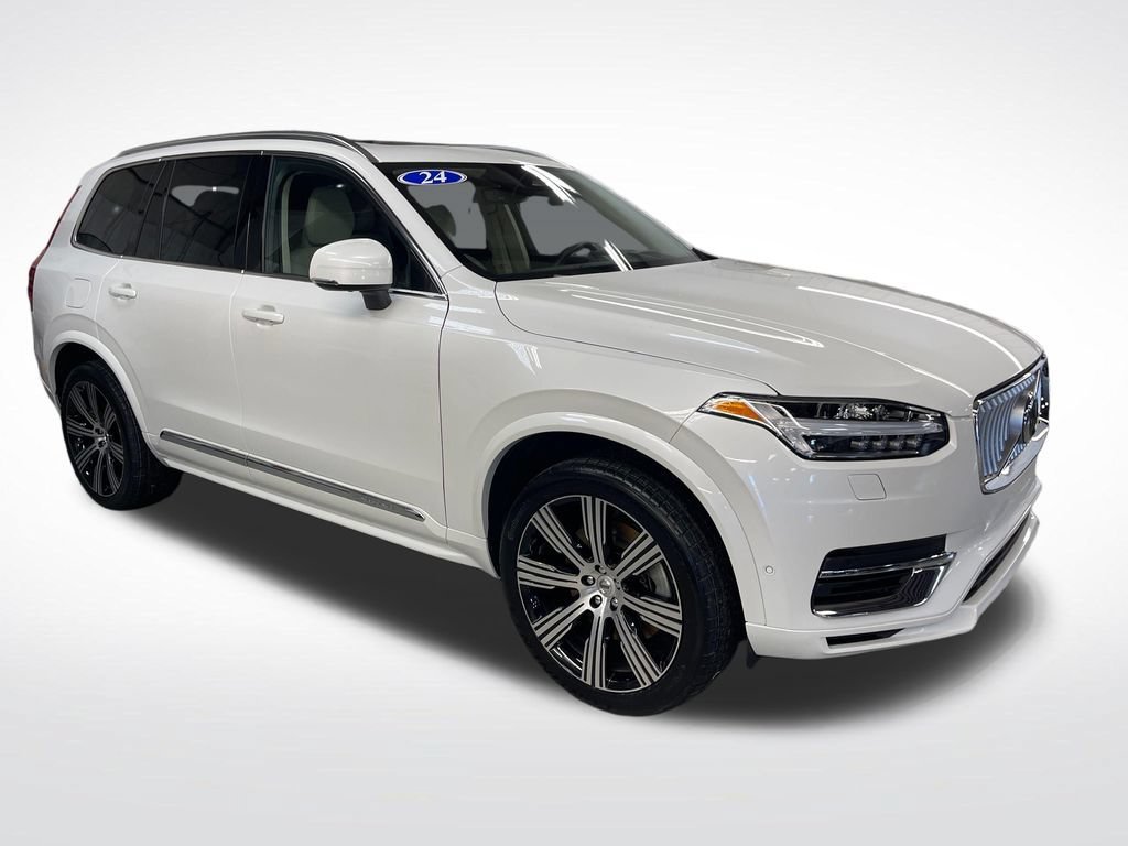 Used 2024 White Volvo Ultimate Bright Theme image 12