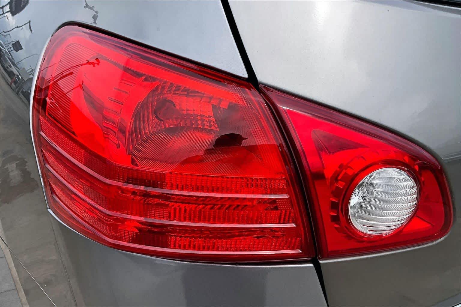 Used 2012 Platinum Graphite Nissan S image 27