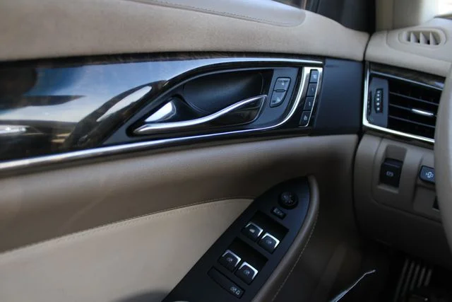 Used 2015 Red Cadillac 3.6L Premium image 15