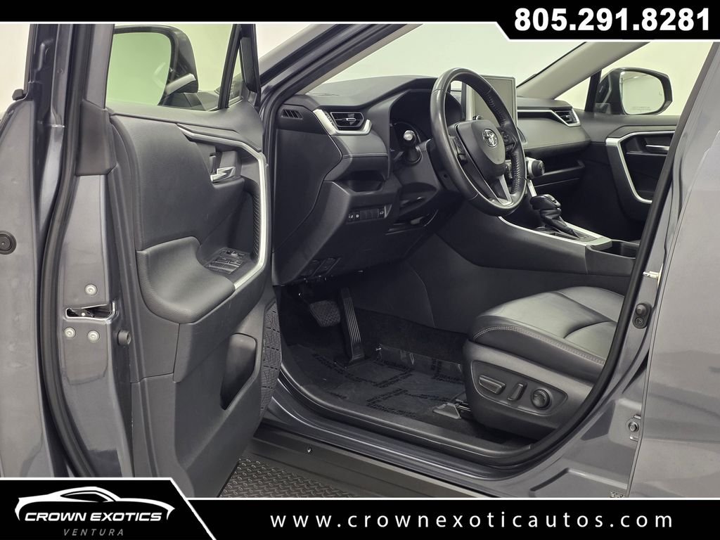 Used 2023 Gray Toyota XLE Premium image 25