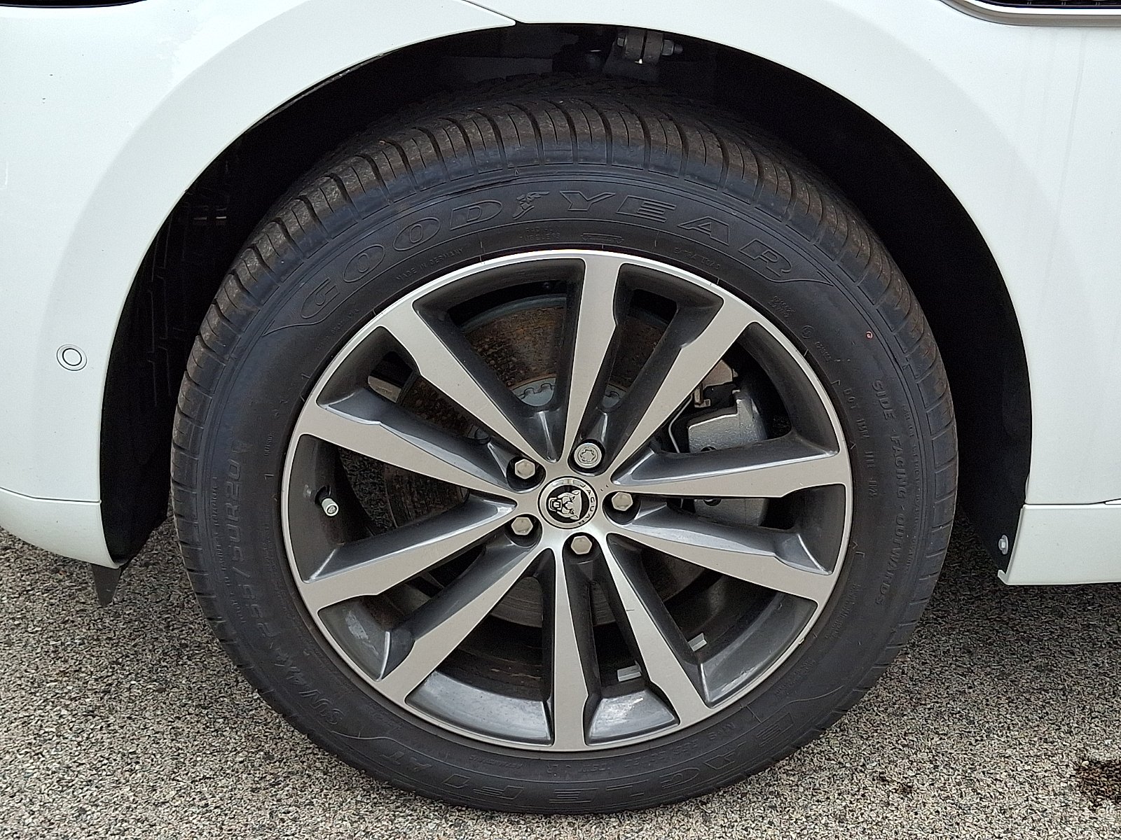 2026 Jaguar F-Pace R-Dynamic S - Photo 9