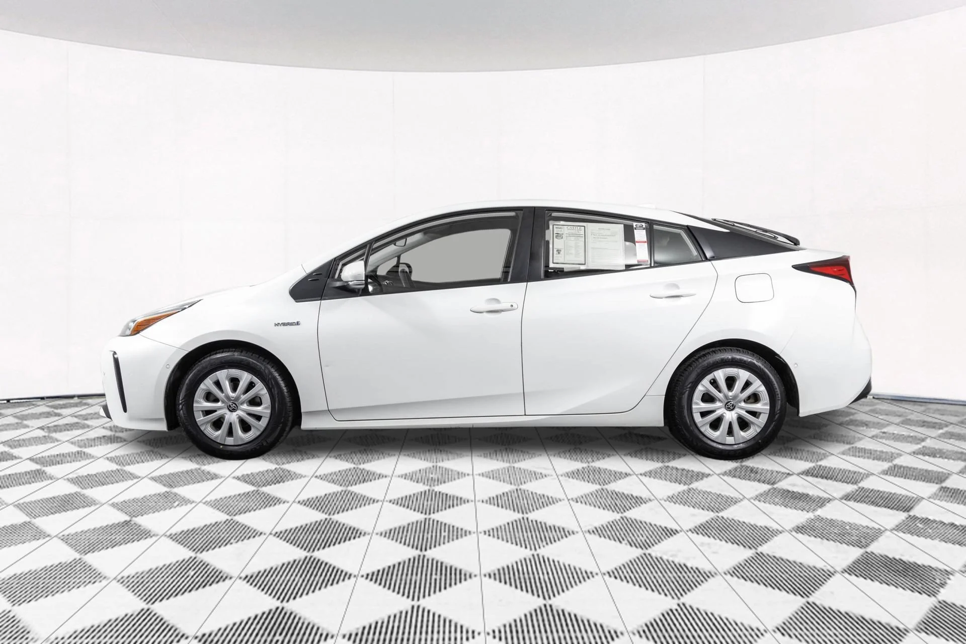 Used 2021  Toyota L Eco image 12