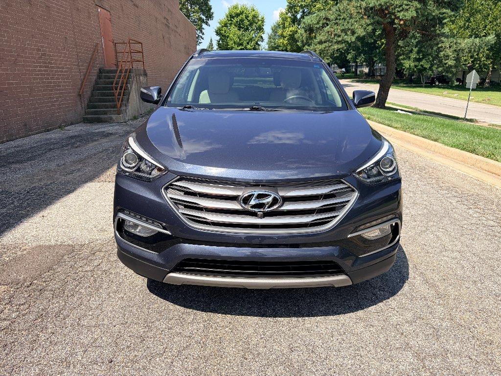 Used 2017 Marlin Blue Hyundai 2.4L image 8
