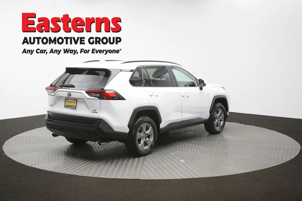 Used 2023 White Toyota LE image 39