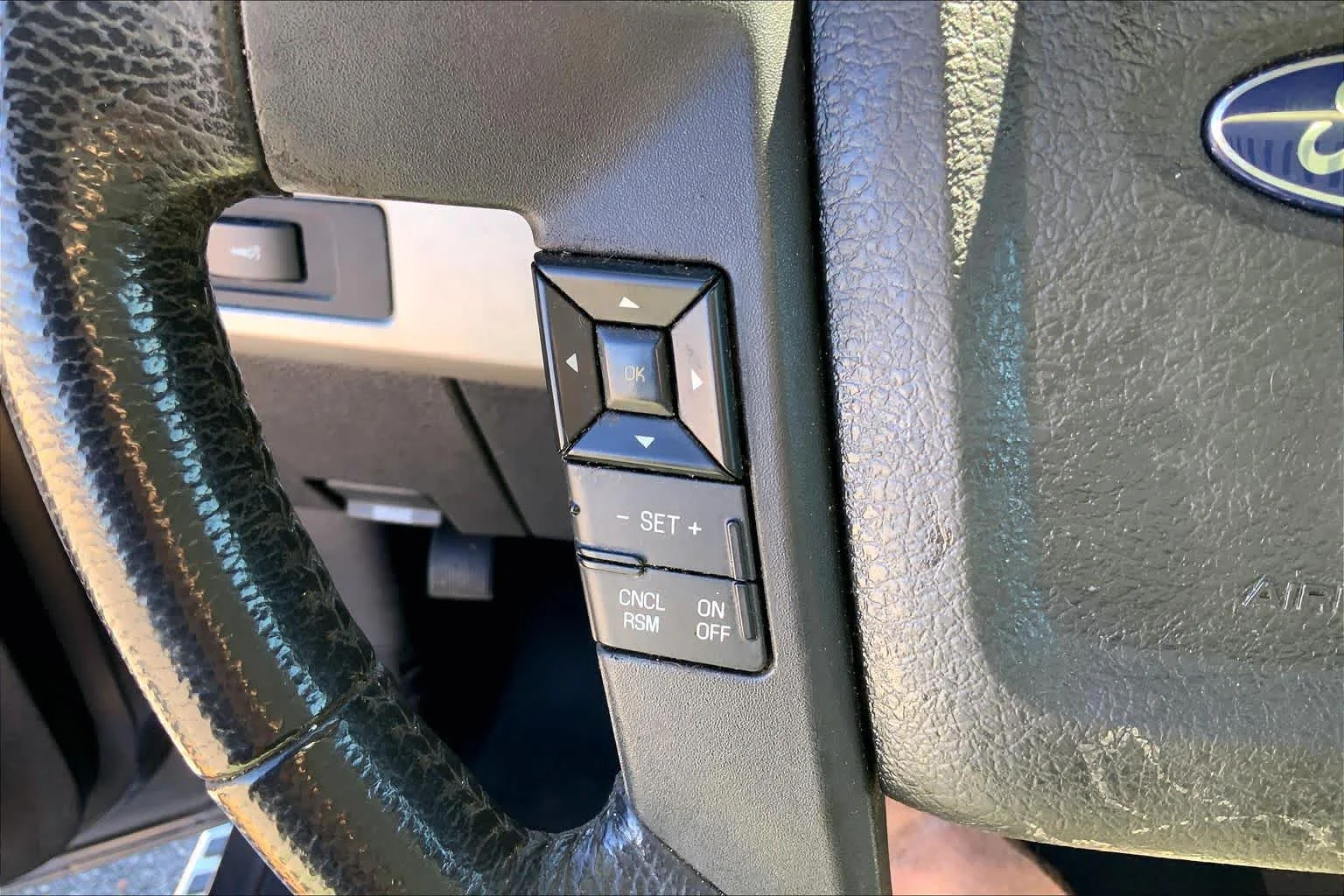 Used 2012 Sterling Gray Metallic Ford Lariat image 22