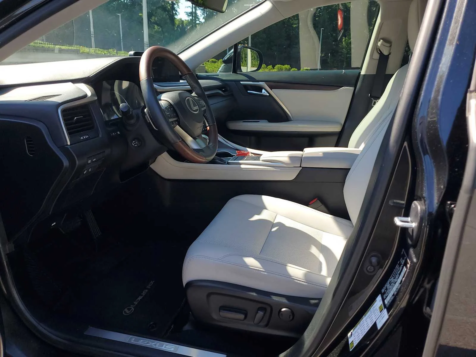 Used 2022 Caviar Lexus  image 16