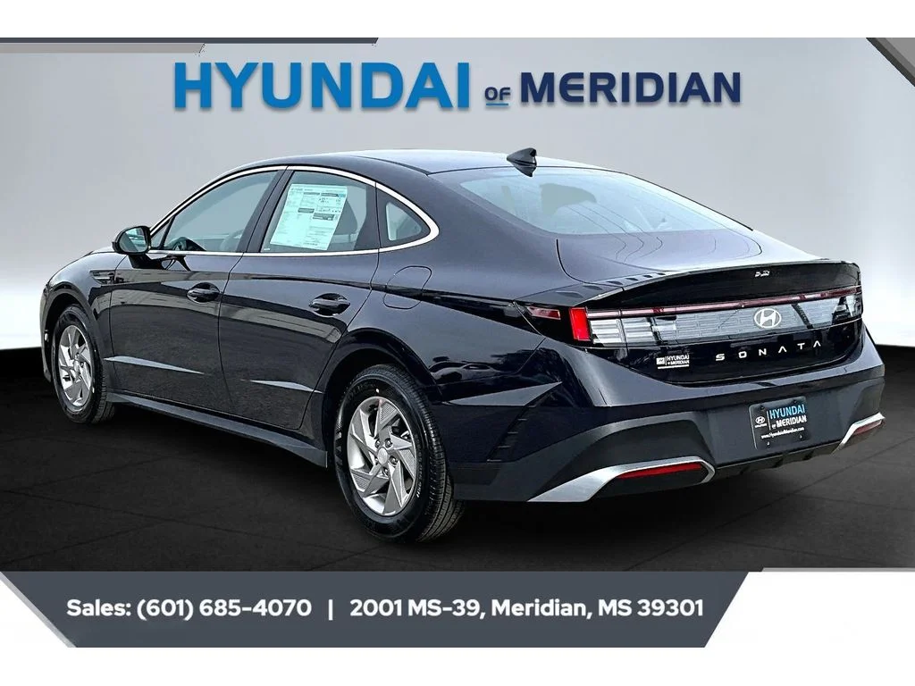 Used 2026 CARBON BLUE Hyundai SE image 3