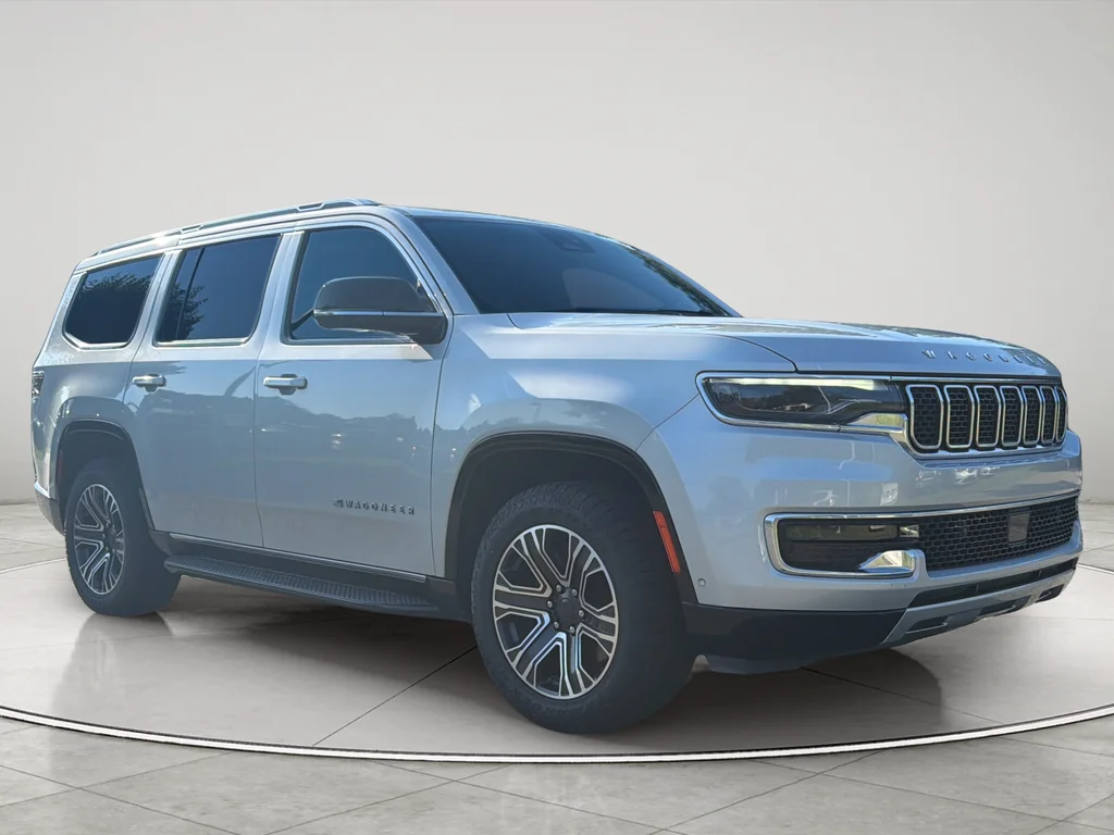 Used 2024 Silver Jeep Series II image 7