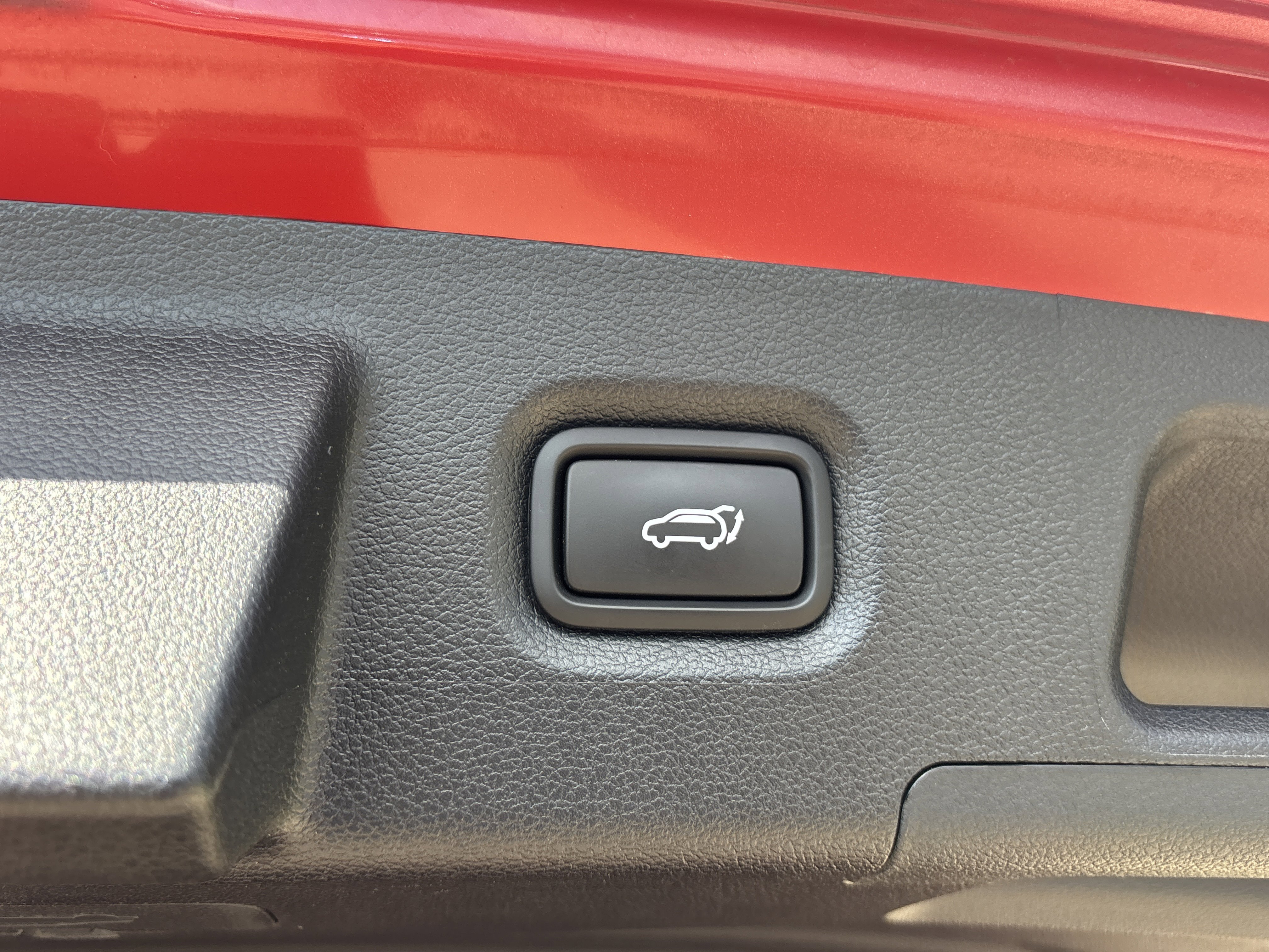 Used 2023 Calypso Red Hyundai Limited AWD image 9