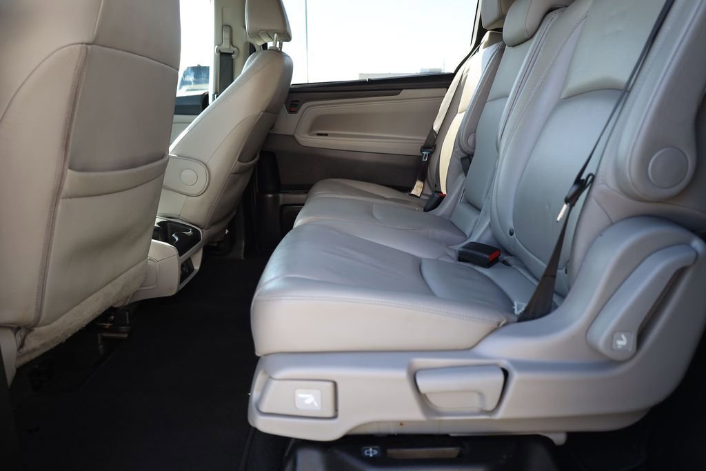 Used 2019 Obsidian Blue Pearl Honda EX-L image 16