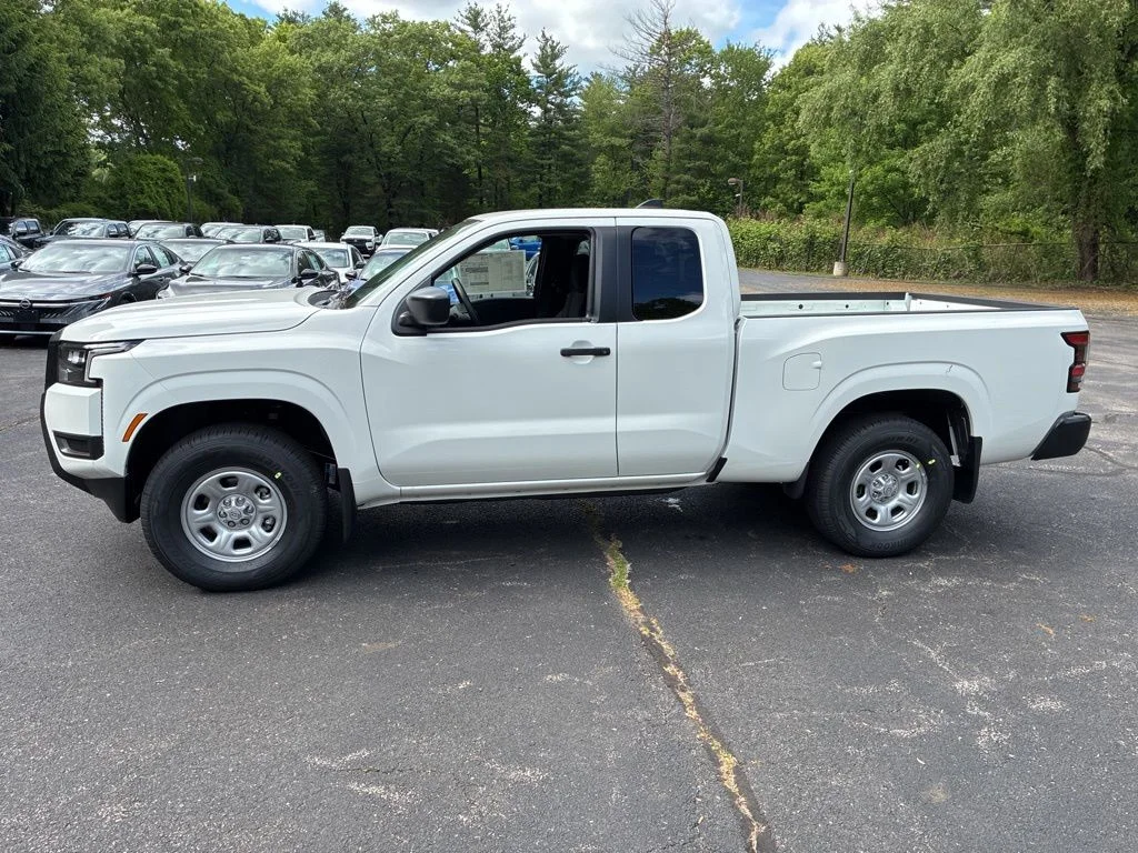 New 2026 Glacier White Nissan King Cab® S image 4