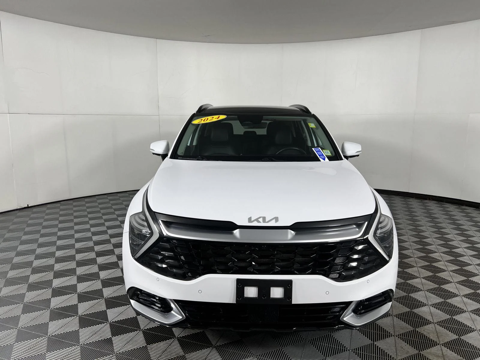 Used 2024 Glacial White Pearl Kia SX-Prestige image 19
