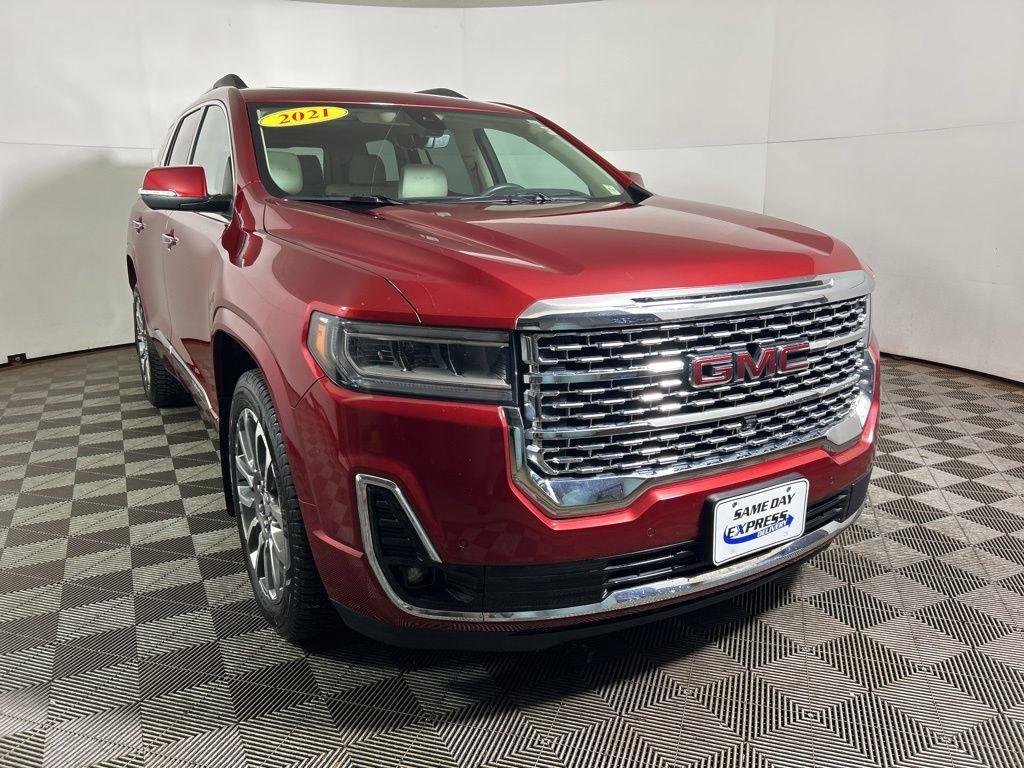 Used 2021 Cayenne Red GMC Denali image 3