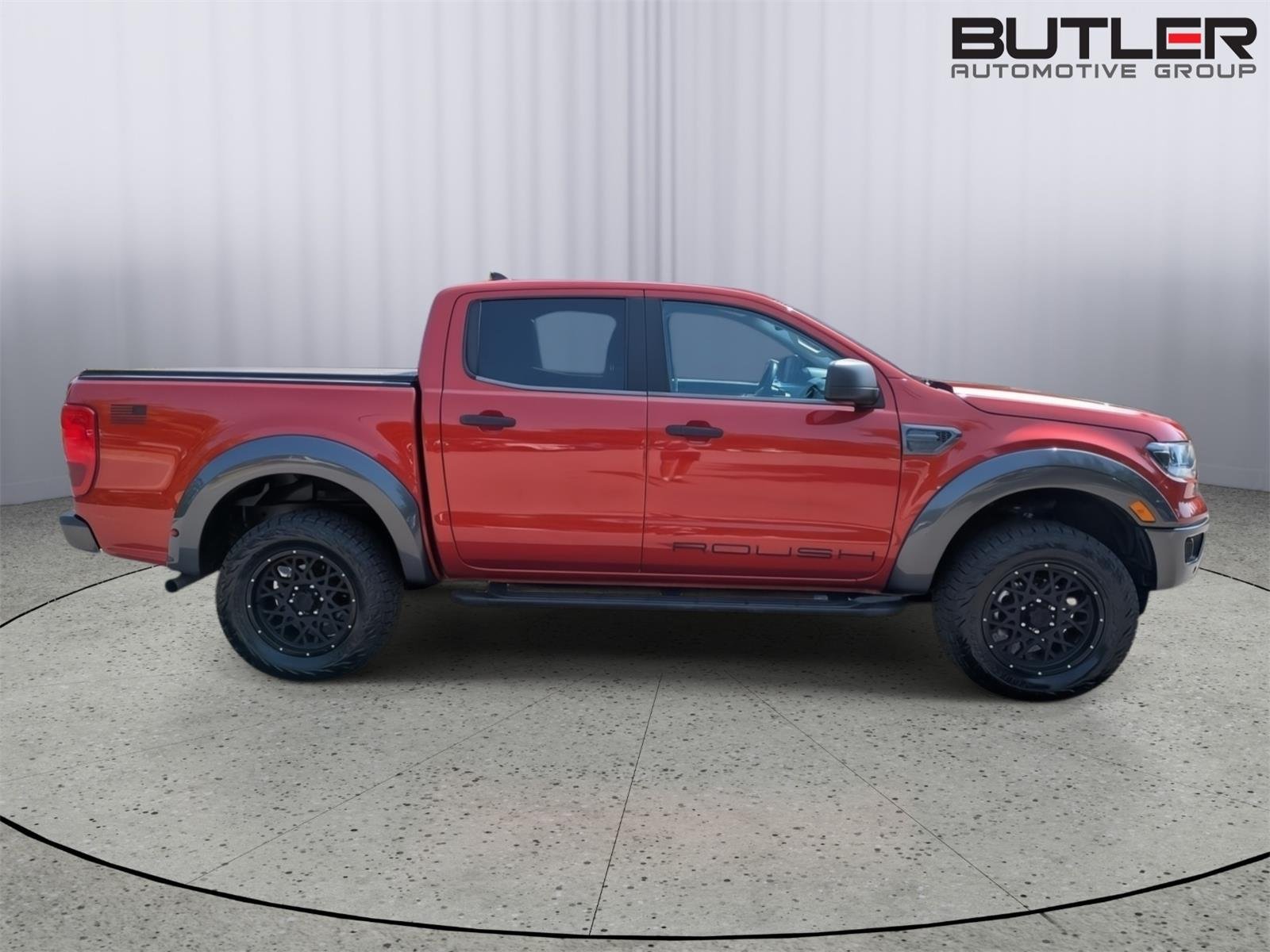 Used 2022 Hot Pepper Red Metallic Tinted Clearcoat Ford XLT image 9