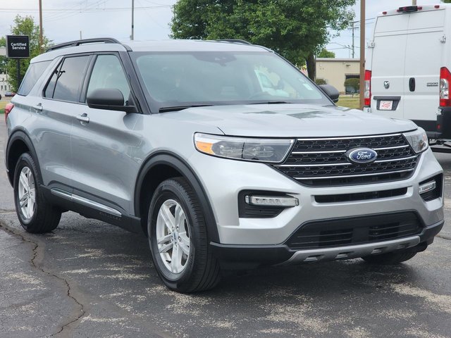 2024 Ford Explorer XLT