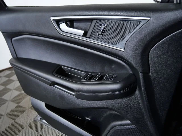 Used 2024 Gray Ford SEL image 26