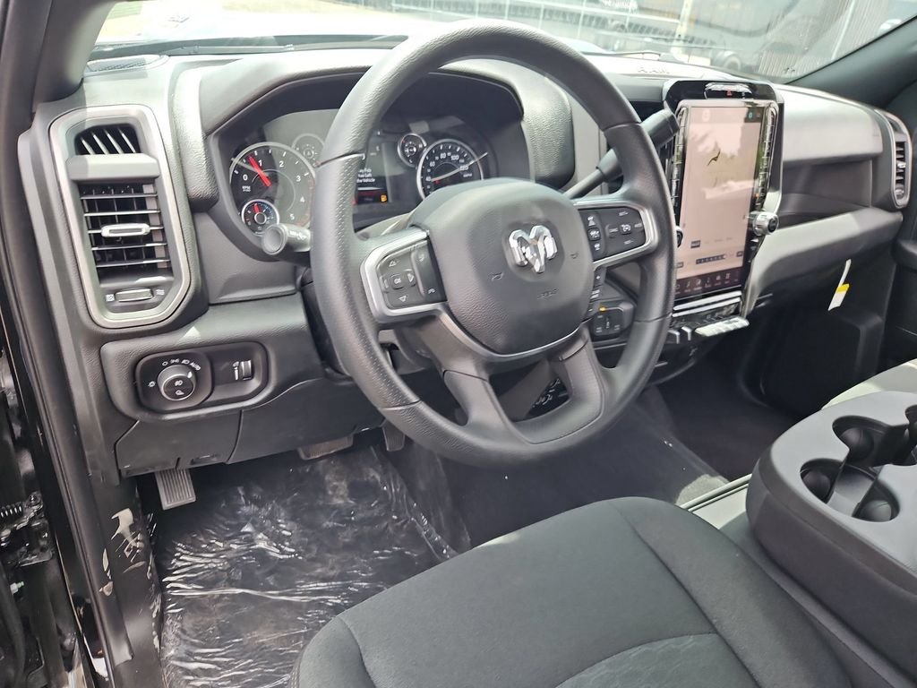 New 2026 Diamond Black Crystal Pearl-Coat Exterior Paint RAM  image 13