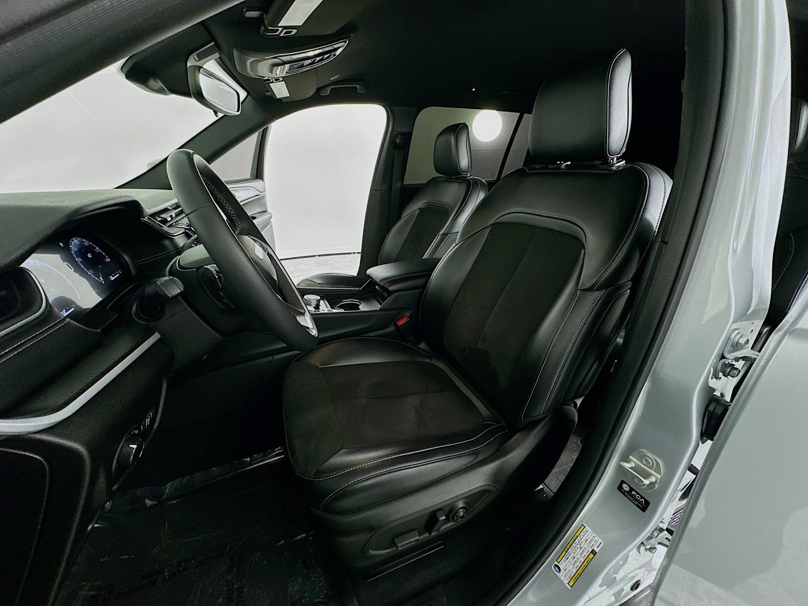 2023 Jeep Grand Cherokee L Altitude - Photo 28