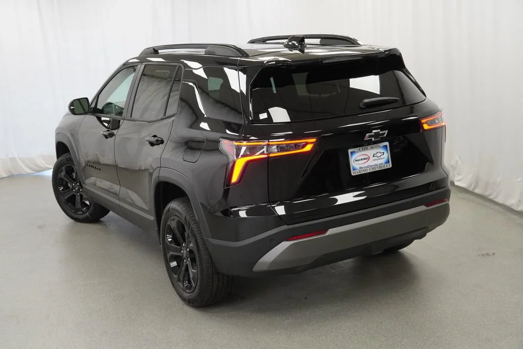 New 2027 Mosaic Black Metallic Chevrolet LT image 36