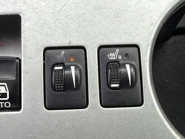 Used 2021 Silver Toyota SR5 Premium image 30