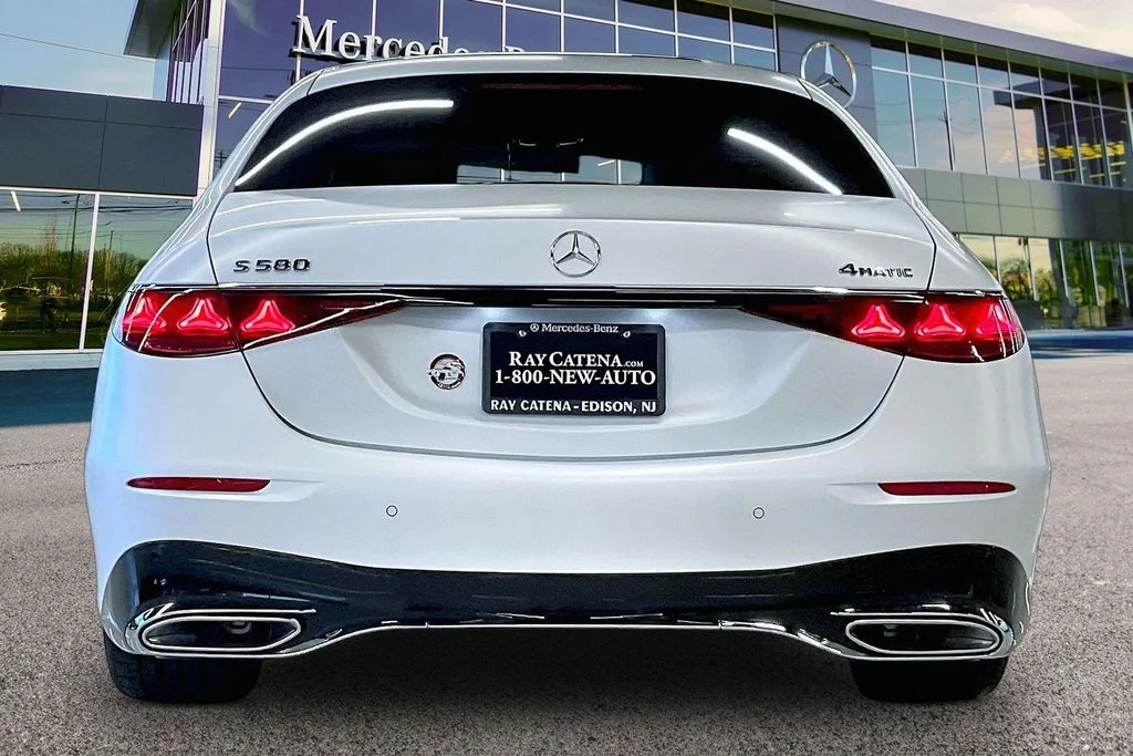 New 2027  Mercedes-Benz S 580 image 4