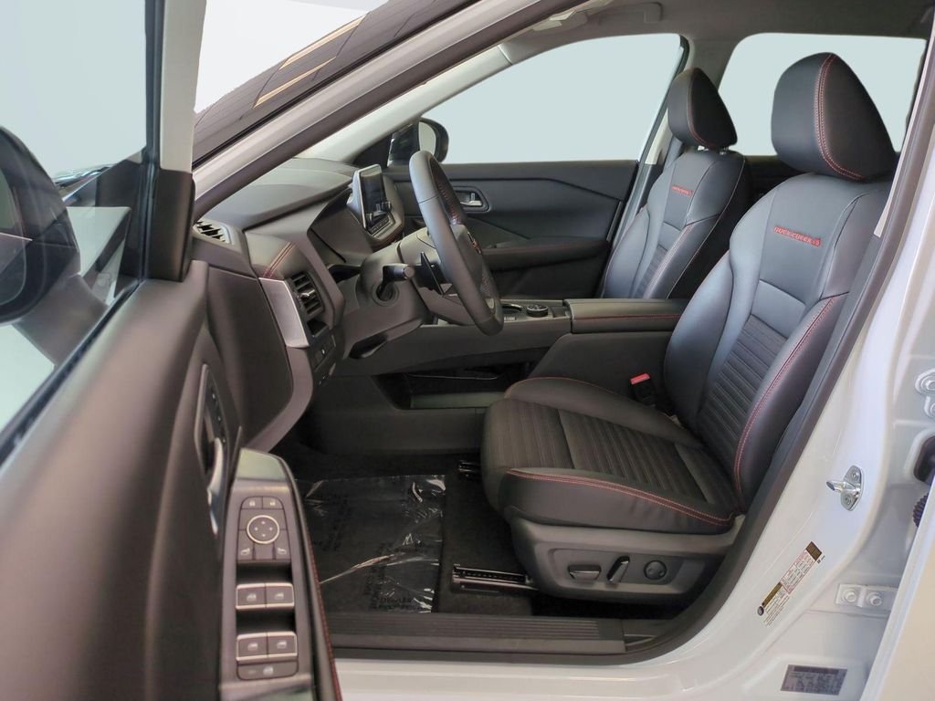 Used 2026 White Nissan Rock Creek image 20