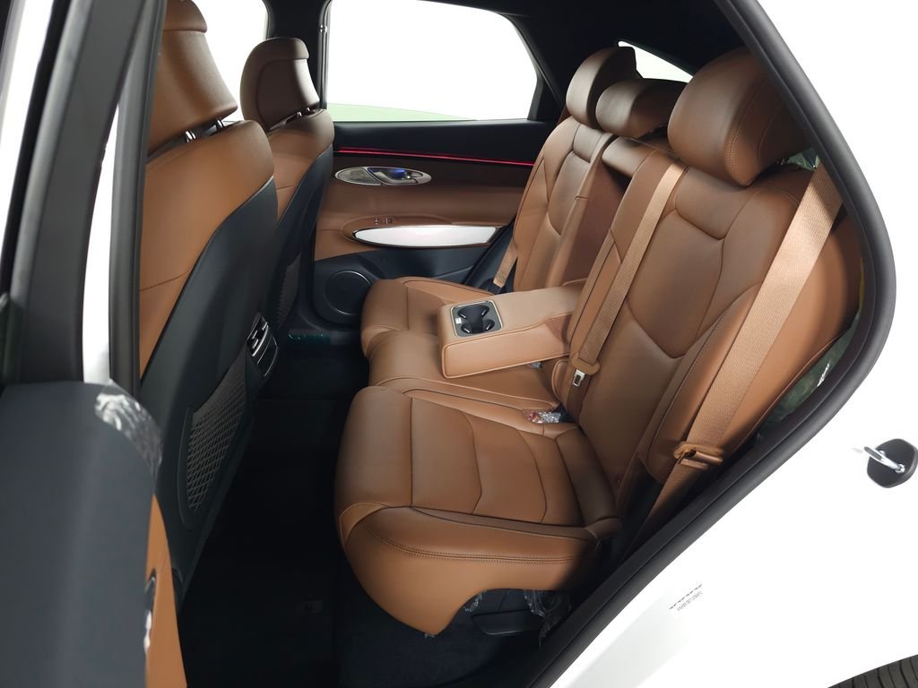 New 2026 White Genesis 2.5T ADVANCED image 30