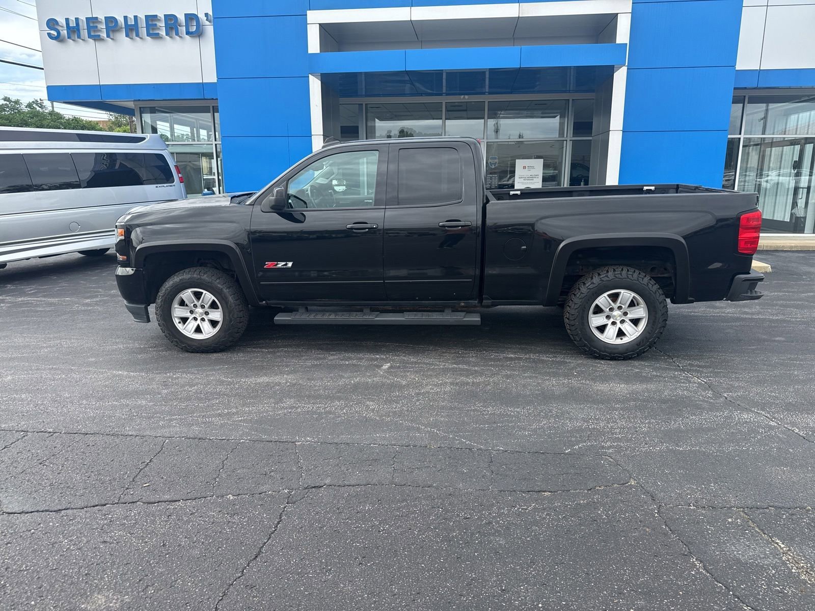 Used 2017 Black Chevrolet LT image 4