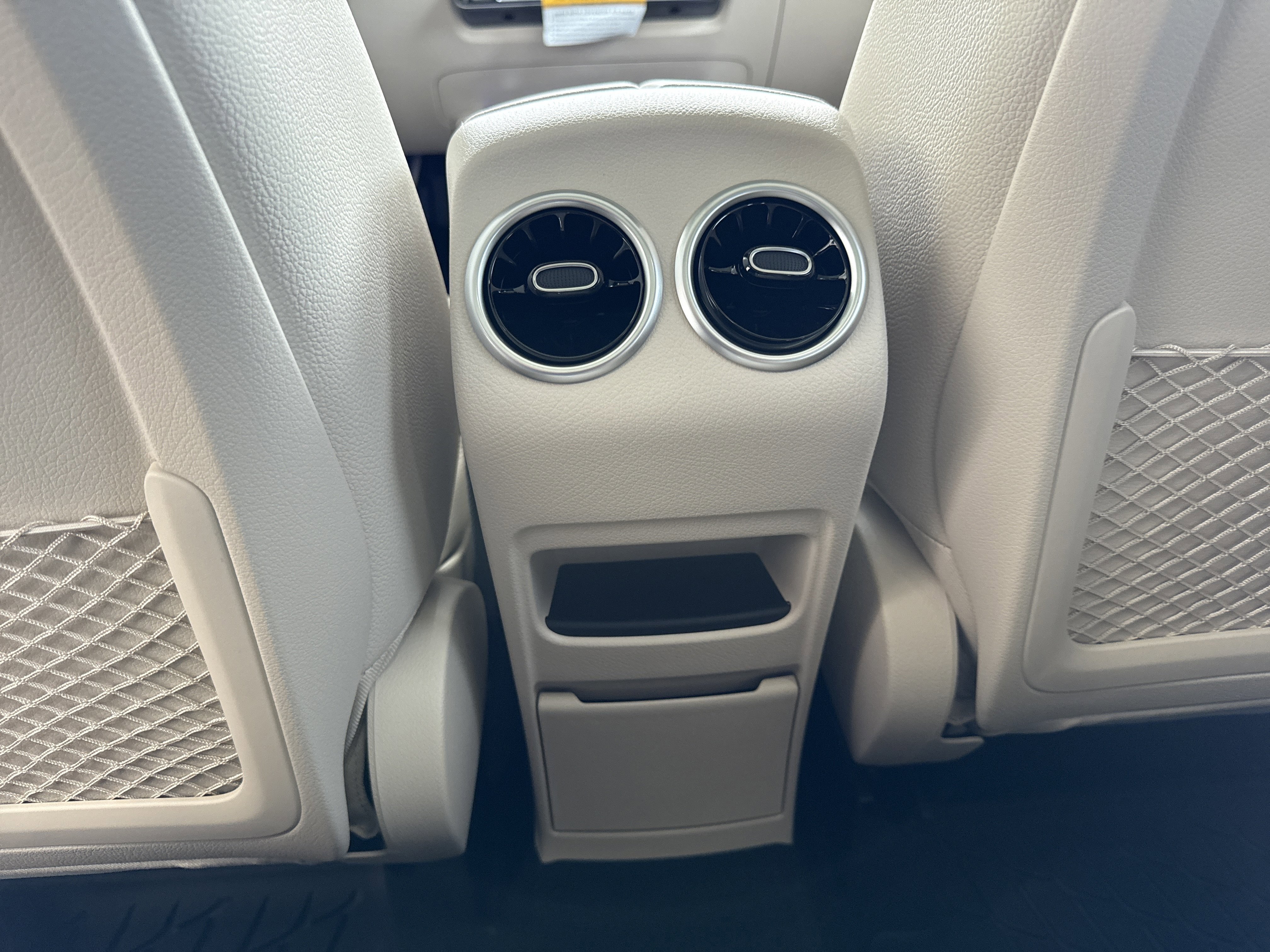 New 2026 Polar White Mercedes-Benz GLA 250 image 22