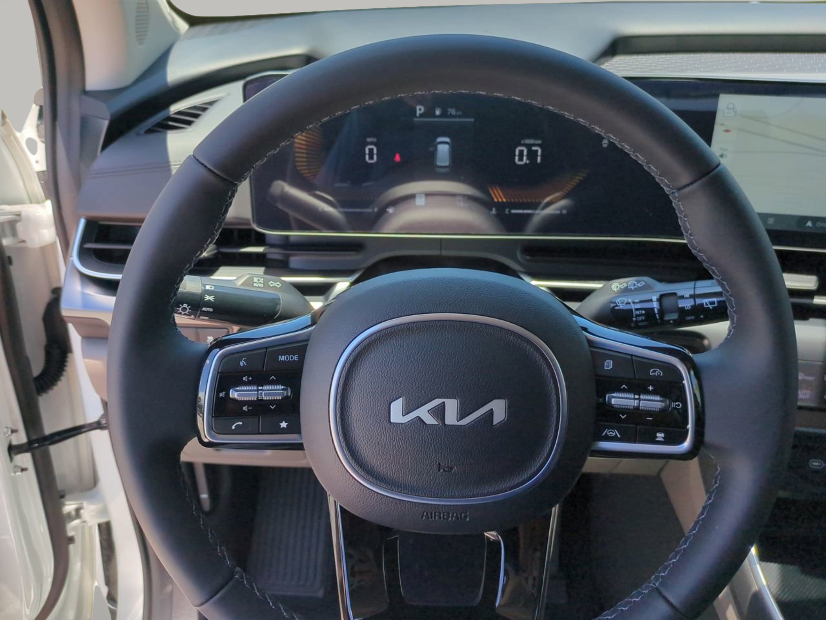 Certified Used 2026 Snow White Pearl Kia LXS image 40