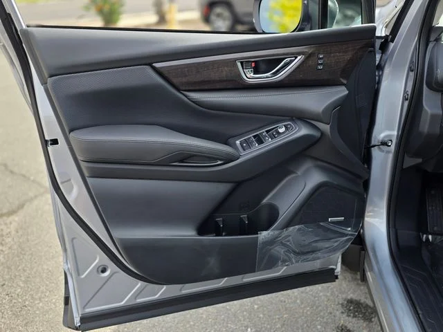 New 2026 ICE SILVER METALLIC Subaru Touring 7-Passenger image 21