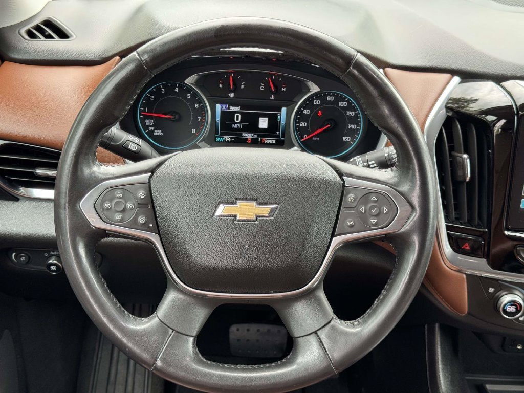 Used 2018 Beige Chevrolet High Country image 11