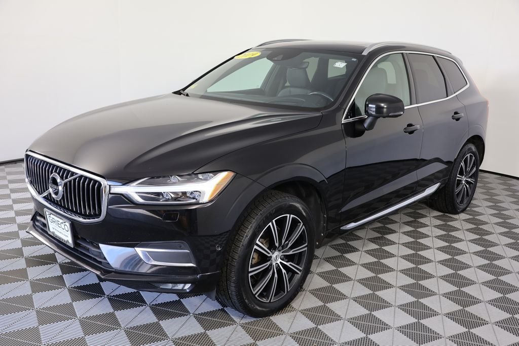 Used 2019 Black Volvo T5 Inscription image 4