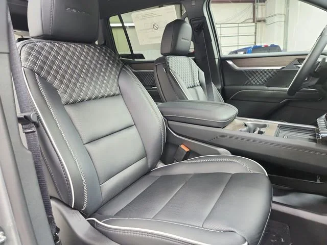 2026 GMC Acadia Denali - Photo 46