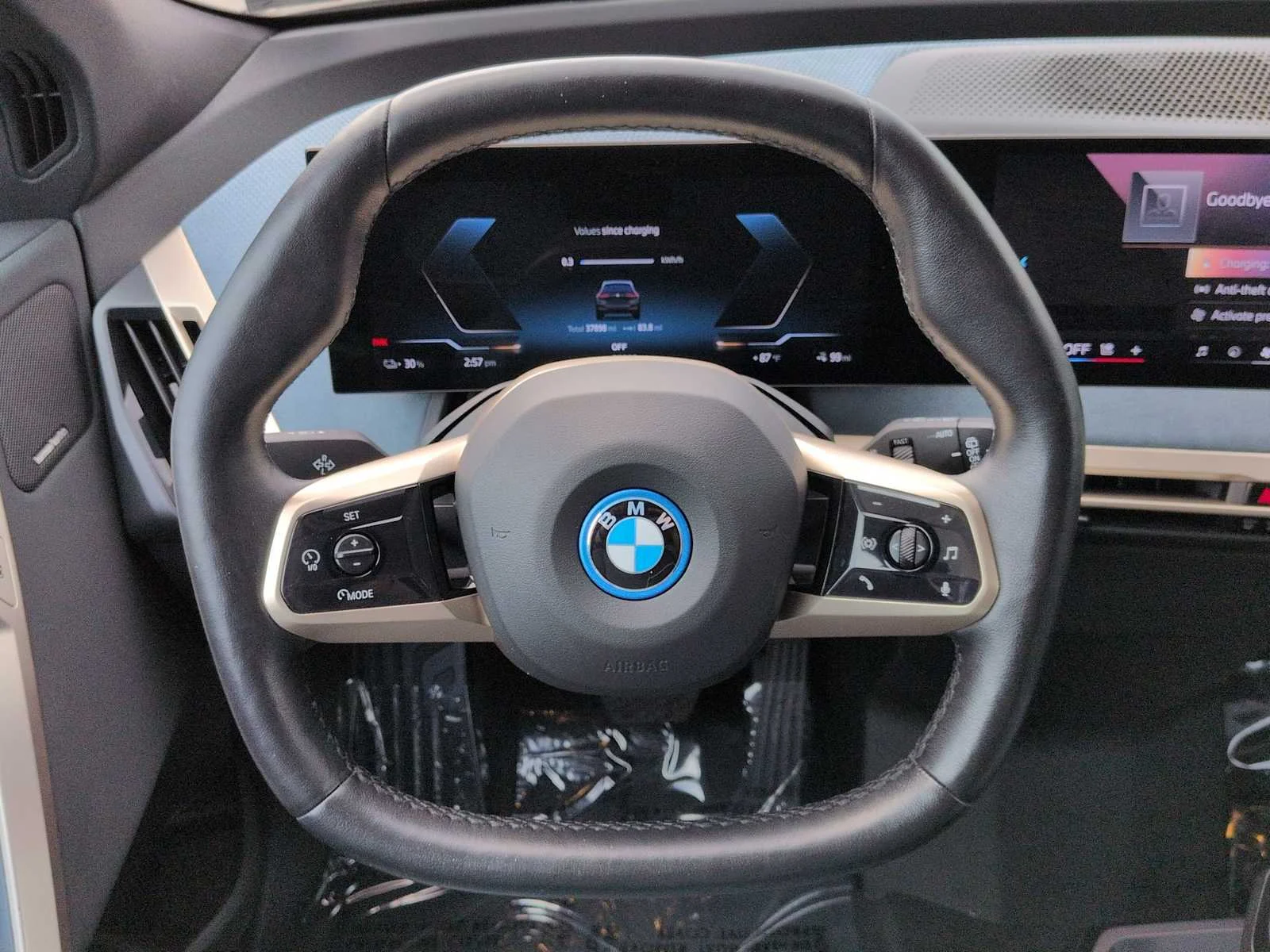 Certified Used 2024 Black Sapphire Metallic BMW xDrive50 image 24