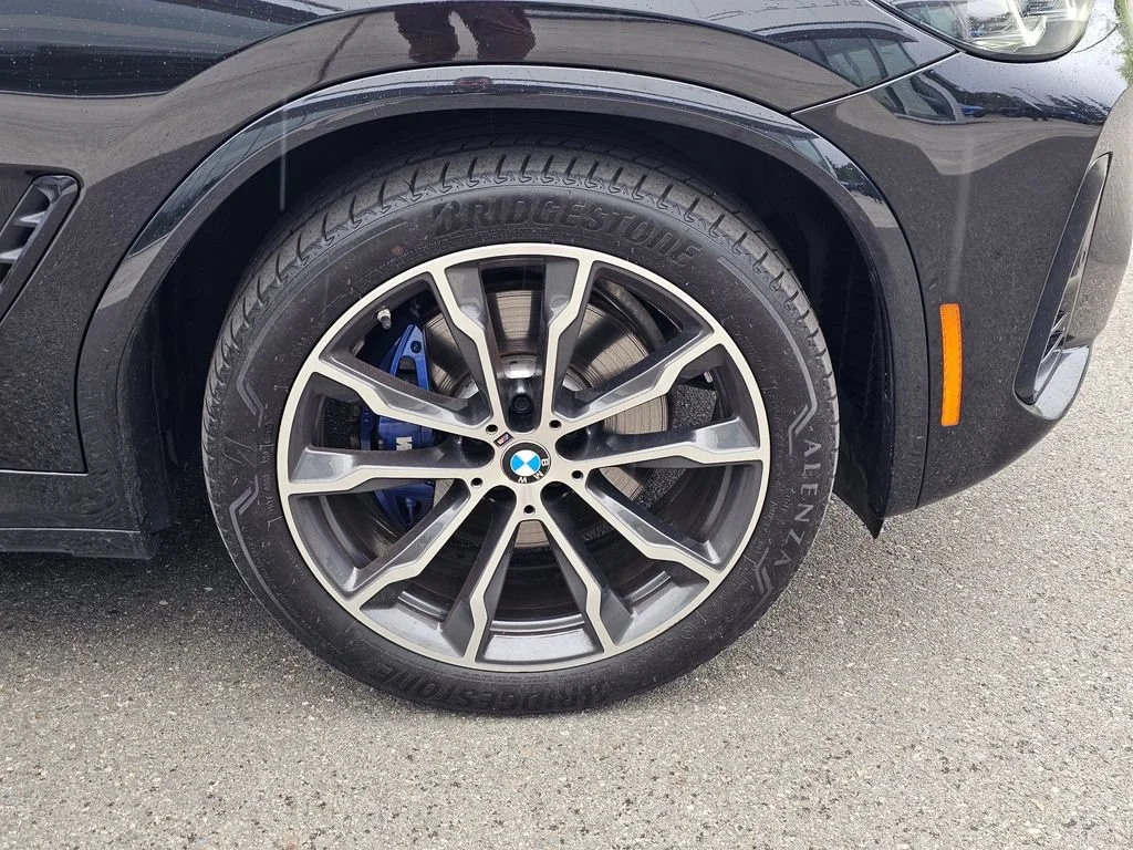 Used 2024  BMW M40i image 9