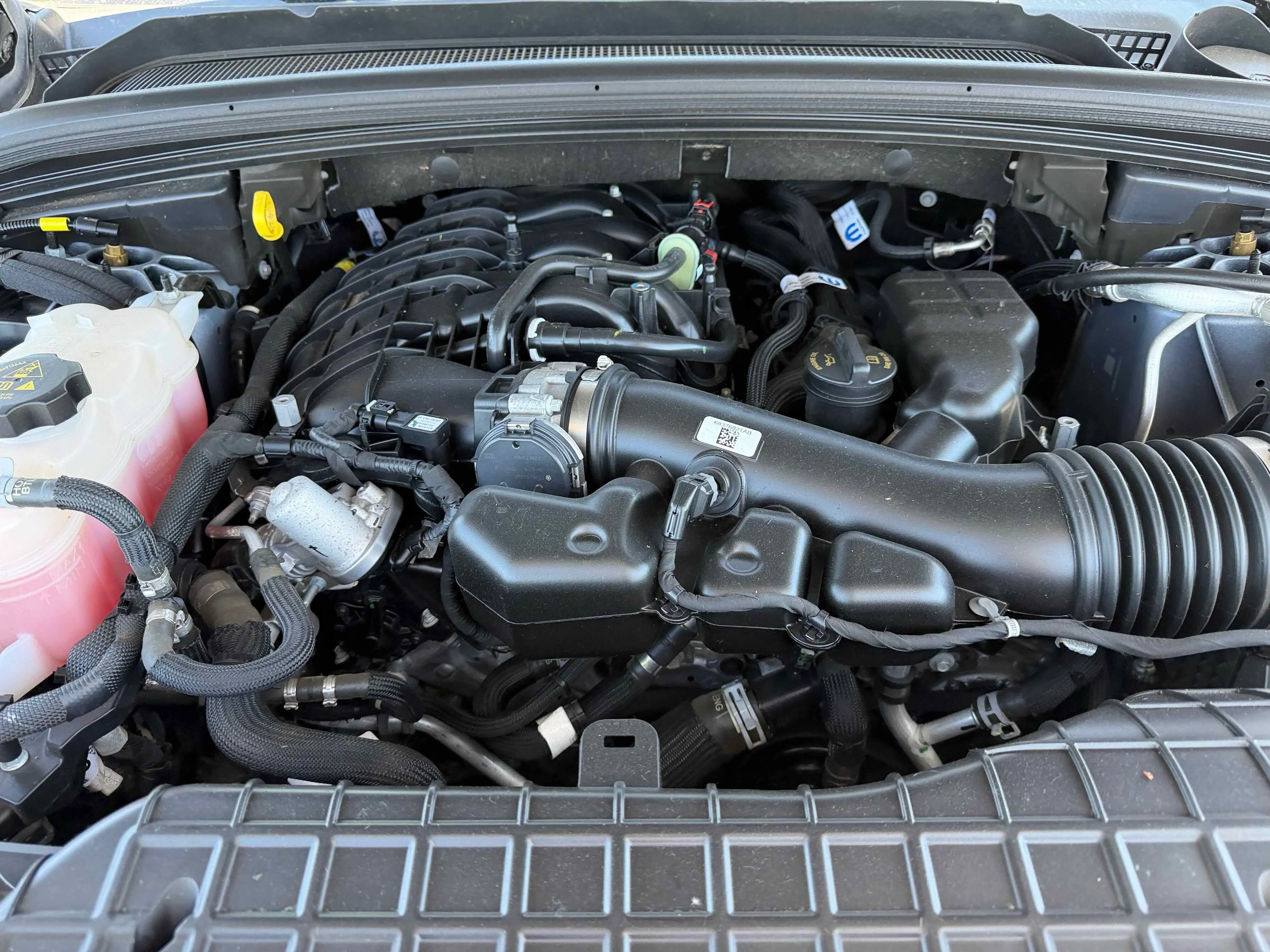 Used 2024 Silver Zynith Jeep Summit Reserve image 35
