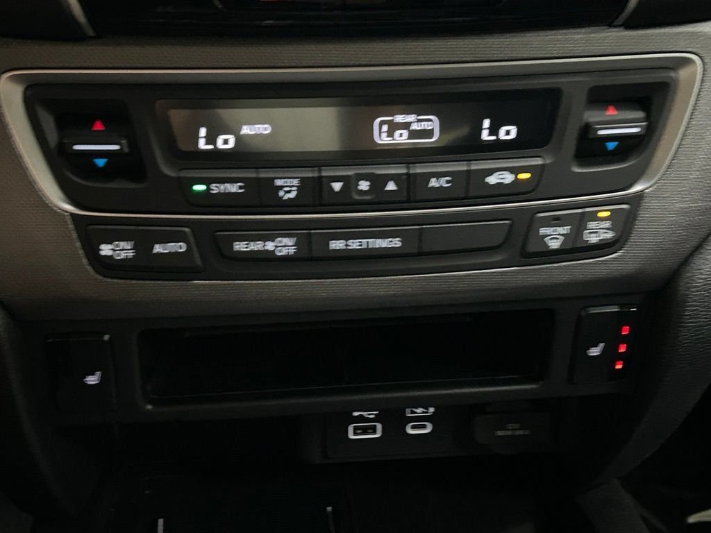 Certified Used 2026 Solar Silver Metallic Honda RTL image 19