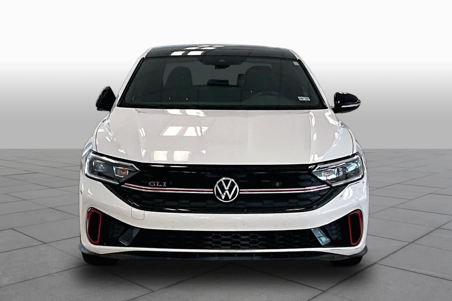 Used 2023 Pure White w/Black Roof Volkswagen Autobahn image 3